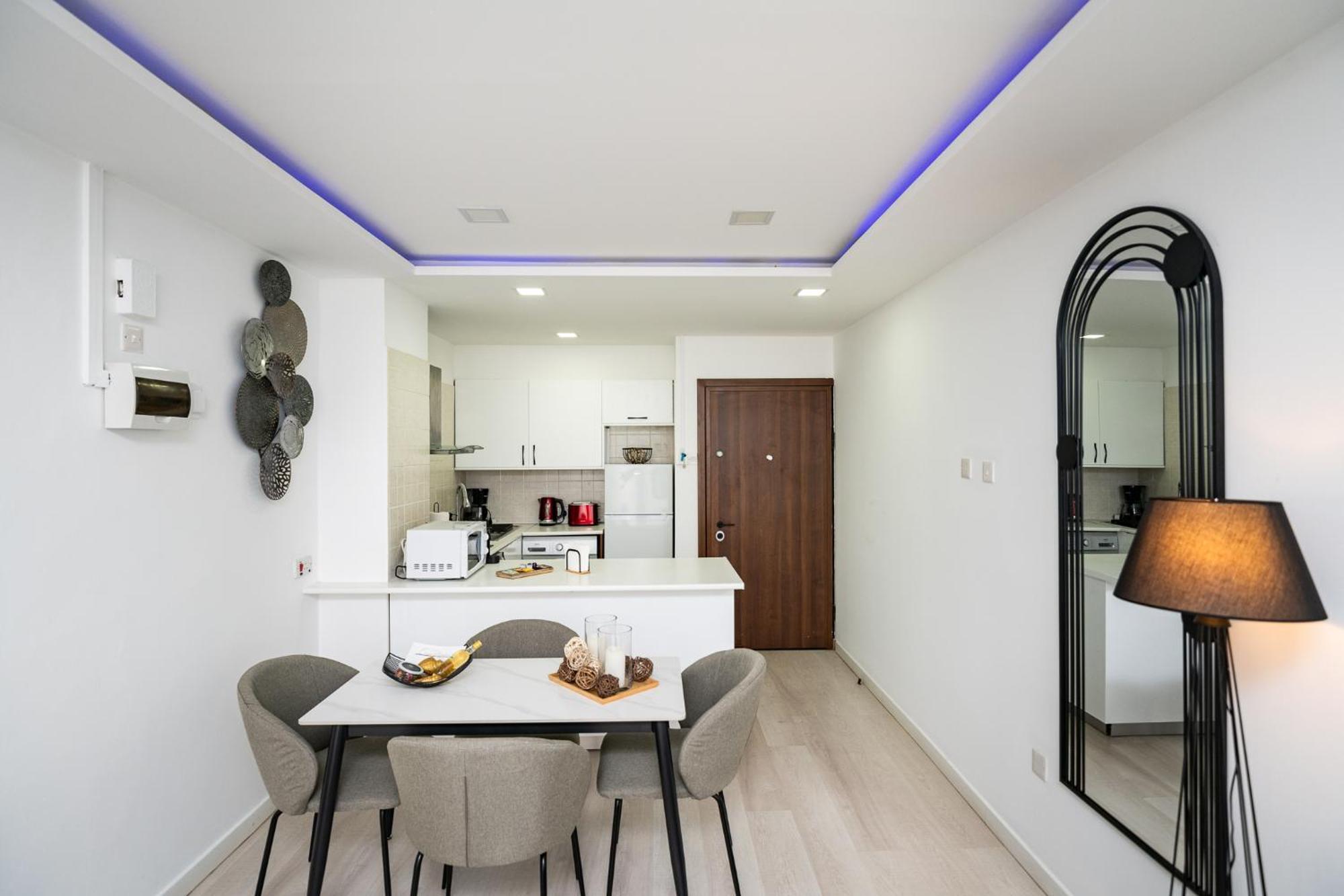 Lazuli Beach & Pool Apartment 501 Larnaca Zewnętrze zdjęcie