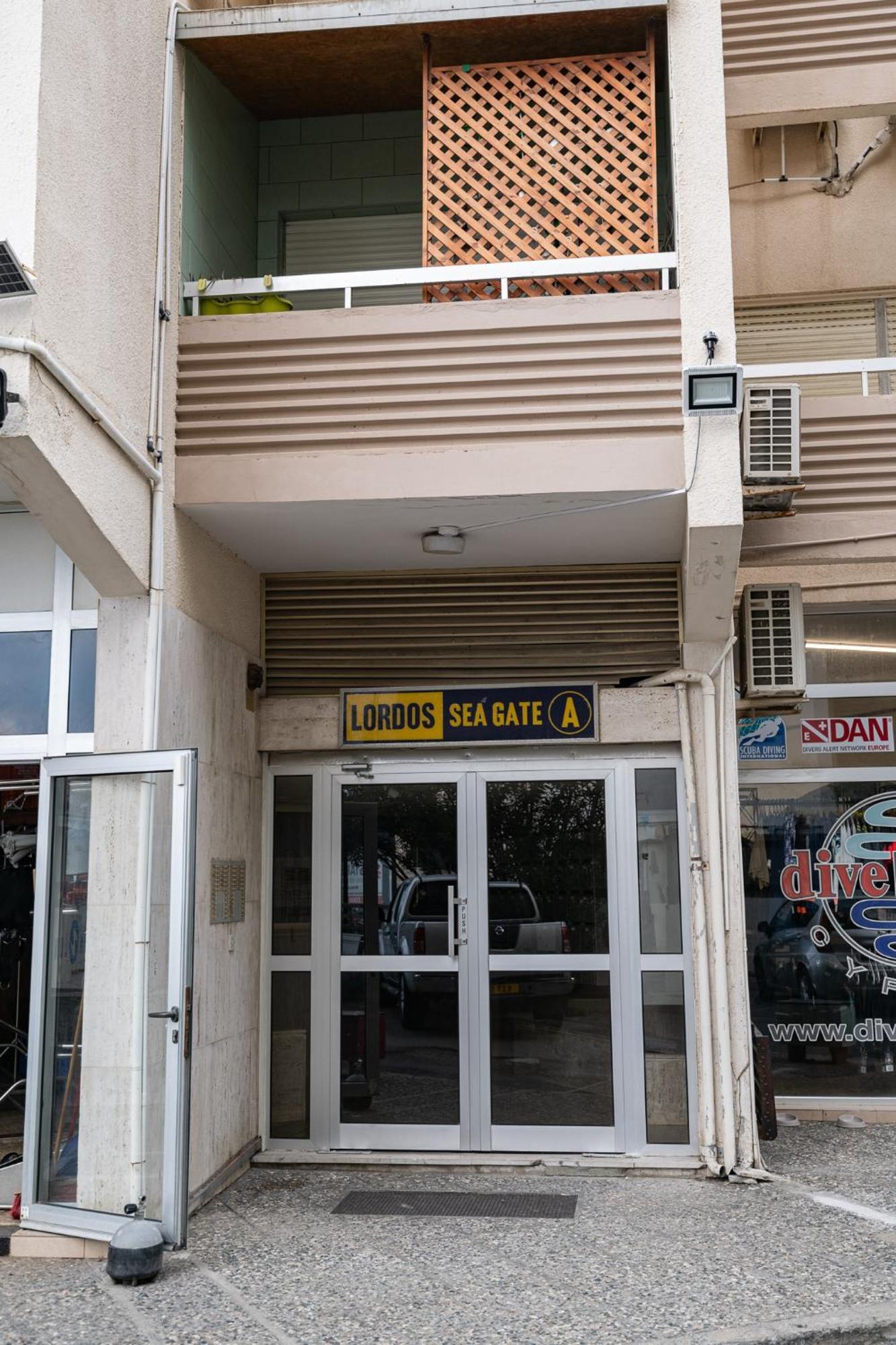 Lazuli Beach & Pool Apartment 501 Larnaca Zewnętrze zdjęcie